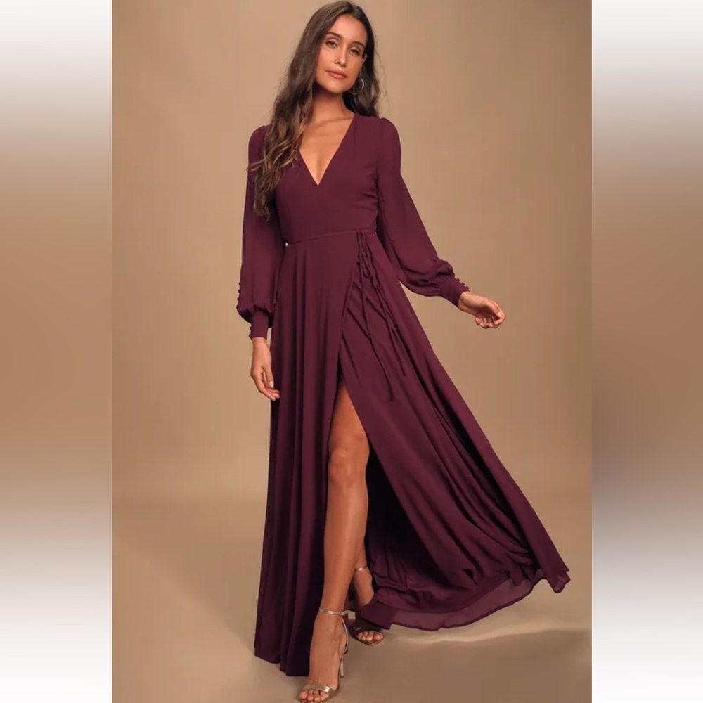 New with Tags Lulu’s My Whole Heart Plum Long Sleeve Wrap
Dress Size XL